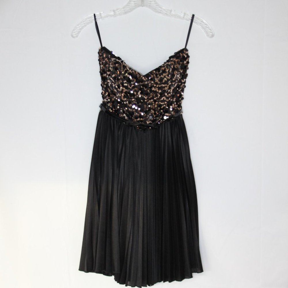 AS U WISH SEQUIN PLEATED MINI DRESS SZ M JRS BLACK GOLD BELT PARTY COCKTAIL PROM